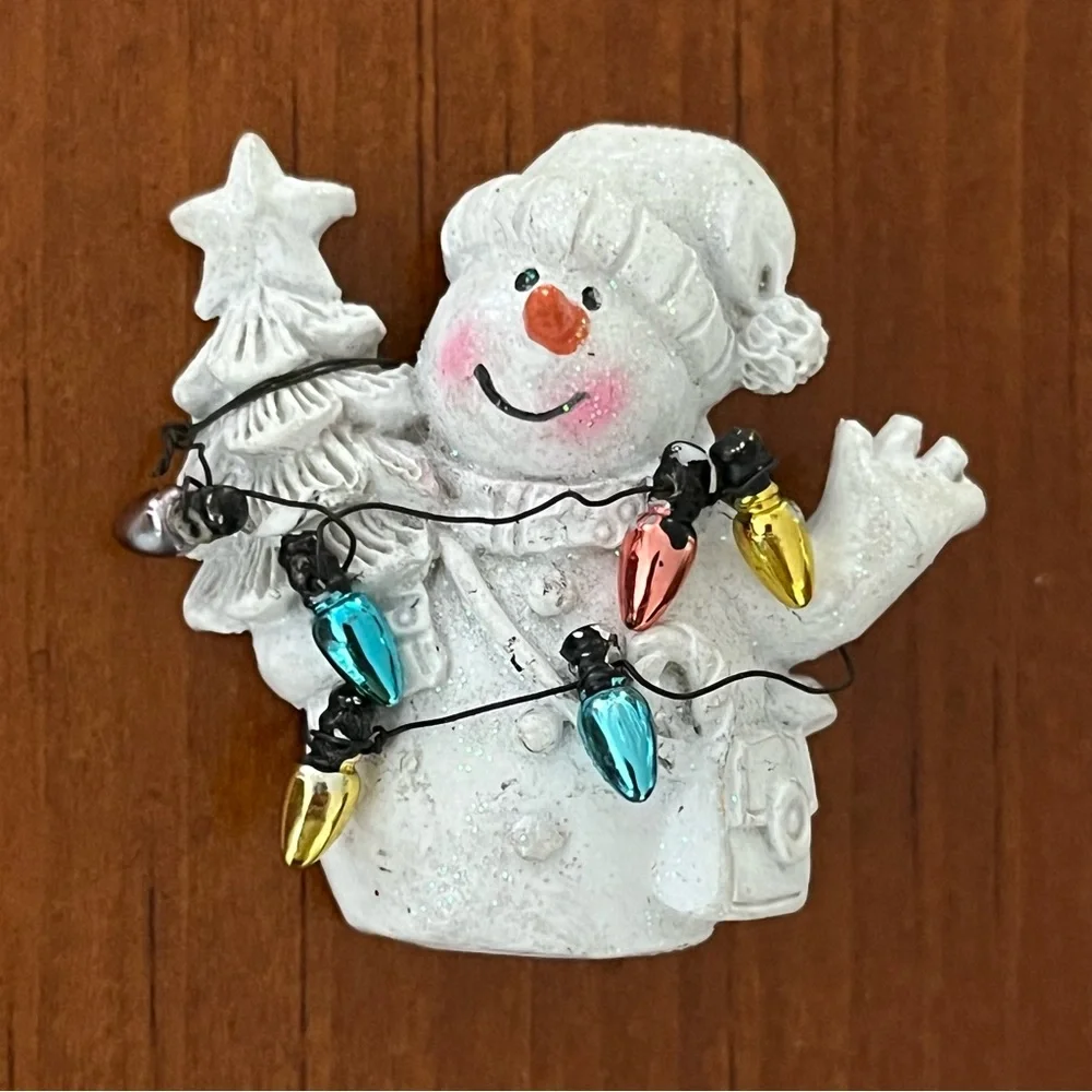 Snowman Pin Christmas Brooch White Resin Colored Lights & Tree Silver Vintage